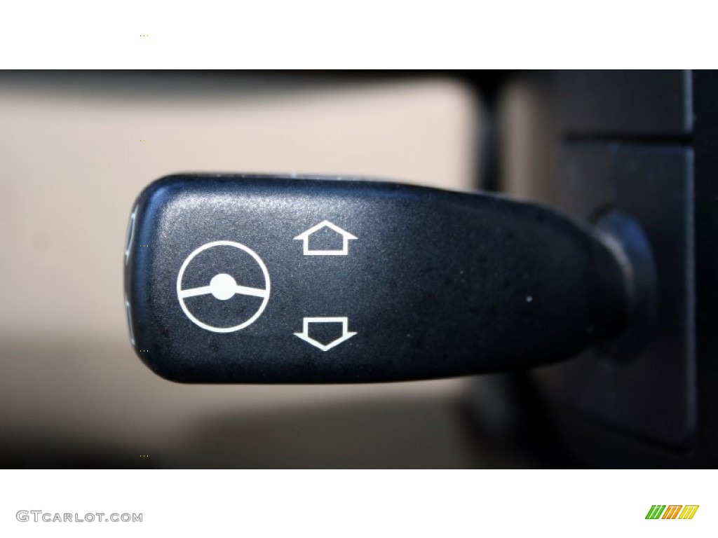 2003 BMW 5 Series 540i Sedan Controls Photo #57314565