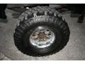 2001 Ford F350 Super Duty XLT SuperCab 4x4 Dually Wheel and Tire Photo