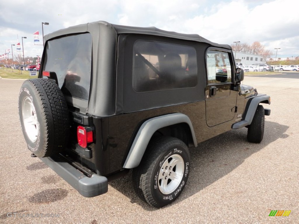 2004 Wrangler Unlimited 4x4 - Black / Dark Slate Gray photo #3