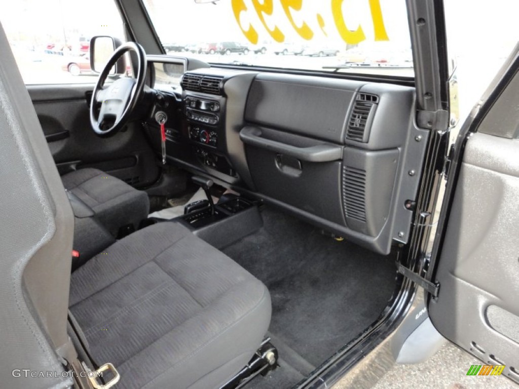 2004 Wrangler Unlimited 4x4 - Black / Dark Slate Gray photo #20
