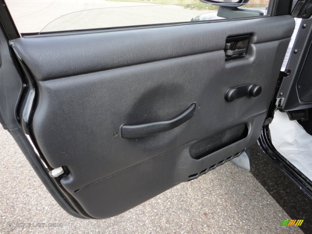 2004 Wrangler Unlimited 4x4 - Black / Dark Slate Gray photo #23