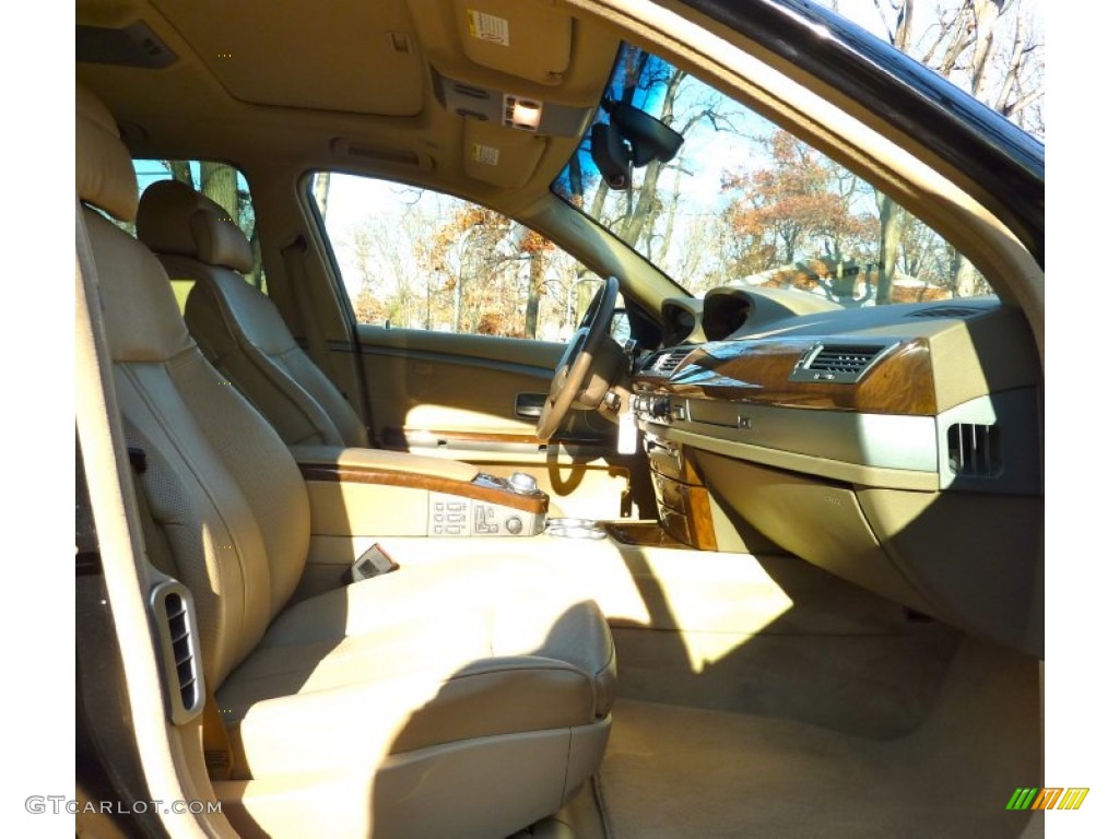 2002 7 Series 745i Sedan - Black Sapphire Metallic / Beige III photo #24
