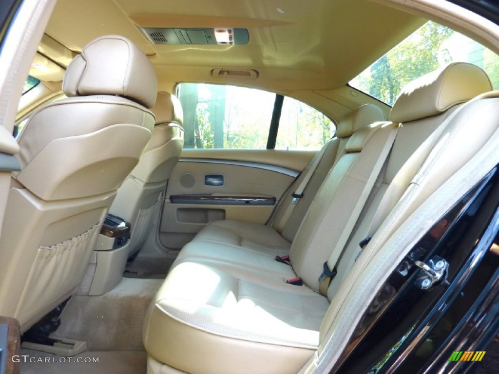 2002 7 Series 745i Sedan - Black Sapphire Metallic / Beige III photo #27