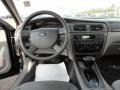 Black - Taurus SE Sedan Photo No. 8