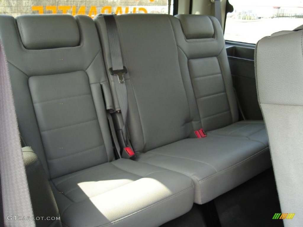 2003 Expedition XLT 4x4 - Laser Red Tinted Metallic / Flint Grey photo #23