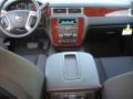 Summit White - Suburban LT 4x4 Photo No. 12