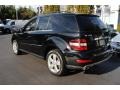 Black - ML 350 4Matic Photo No. 4