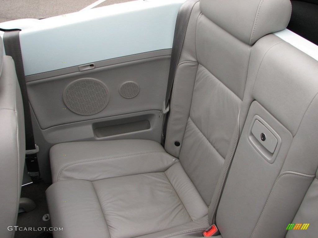 Gray Interior 2004 Volkswagen New Beetle GLS 1.8T Convertible Photo #57330772