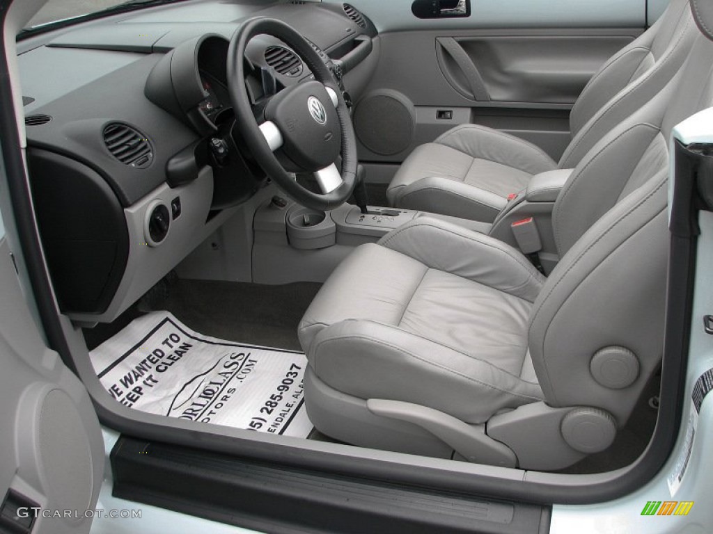 Gray Interior 2004 Volkswagen New Beetle GLS 1.8T Convertible Photo #57330940