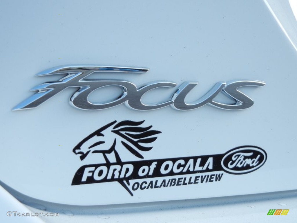 2012 Focus SE Sport 5-Door - Oxford White / Two-Tone Sport photo #4