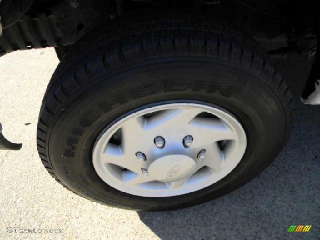 2009 Ford E Series Van E150 XLT Passenger Wheel Photo #57331960