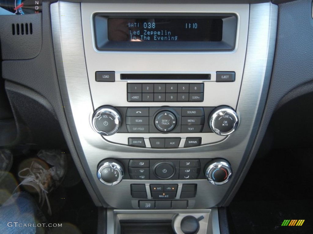2012 Ford Fusion SE V6 Controls Photo #57332472