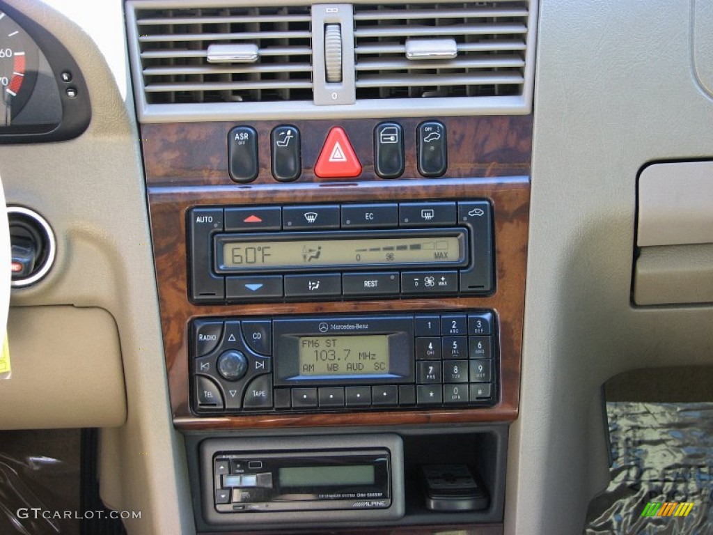 1999 Mercedes-Benz C 280 Sedan Controls Photos