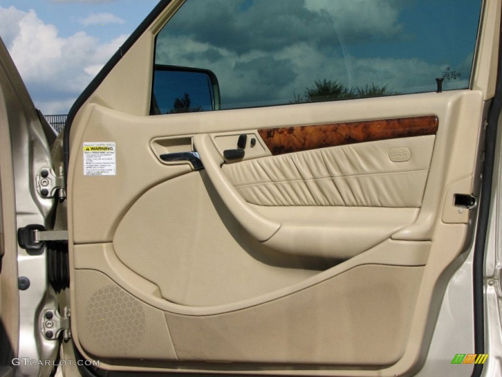 1999 Mercedes-Benz C 280 Sedan Parchment Door Panel Photo #57335556