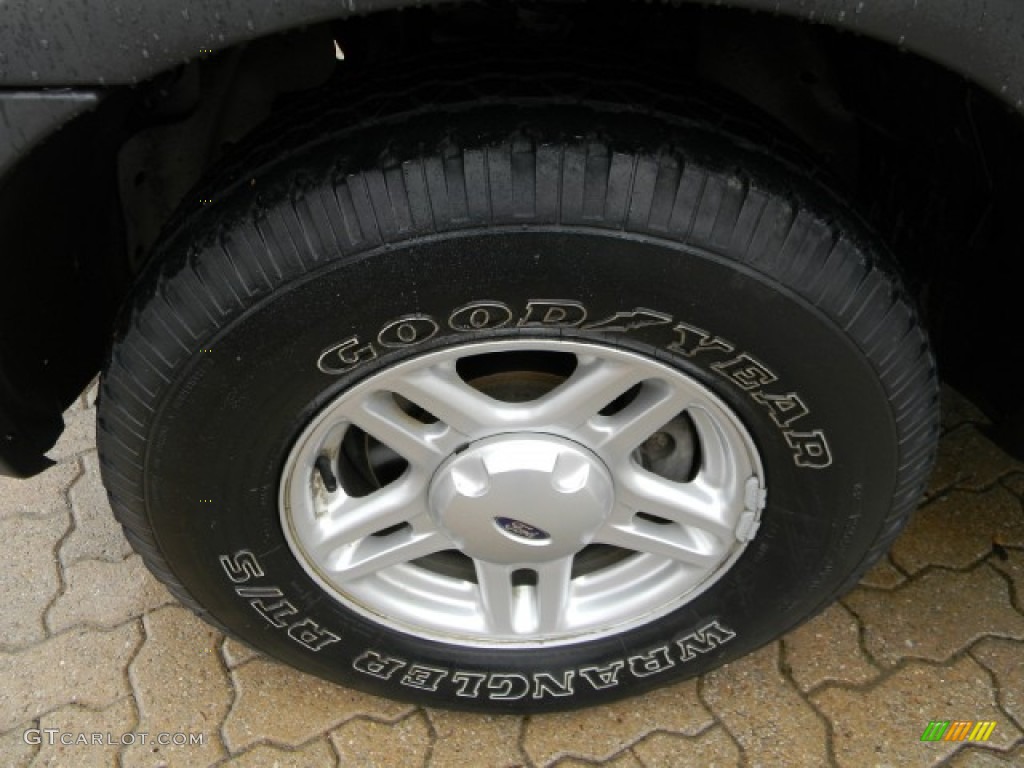 2003 Ford Explorer XLS Wheel Photo #57336303