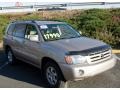 2005 Sonora Gold Pearl Toyota Highlander V6 4WD  photo #3