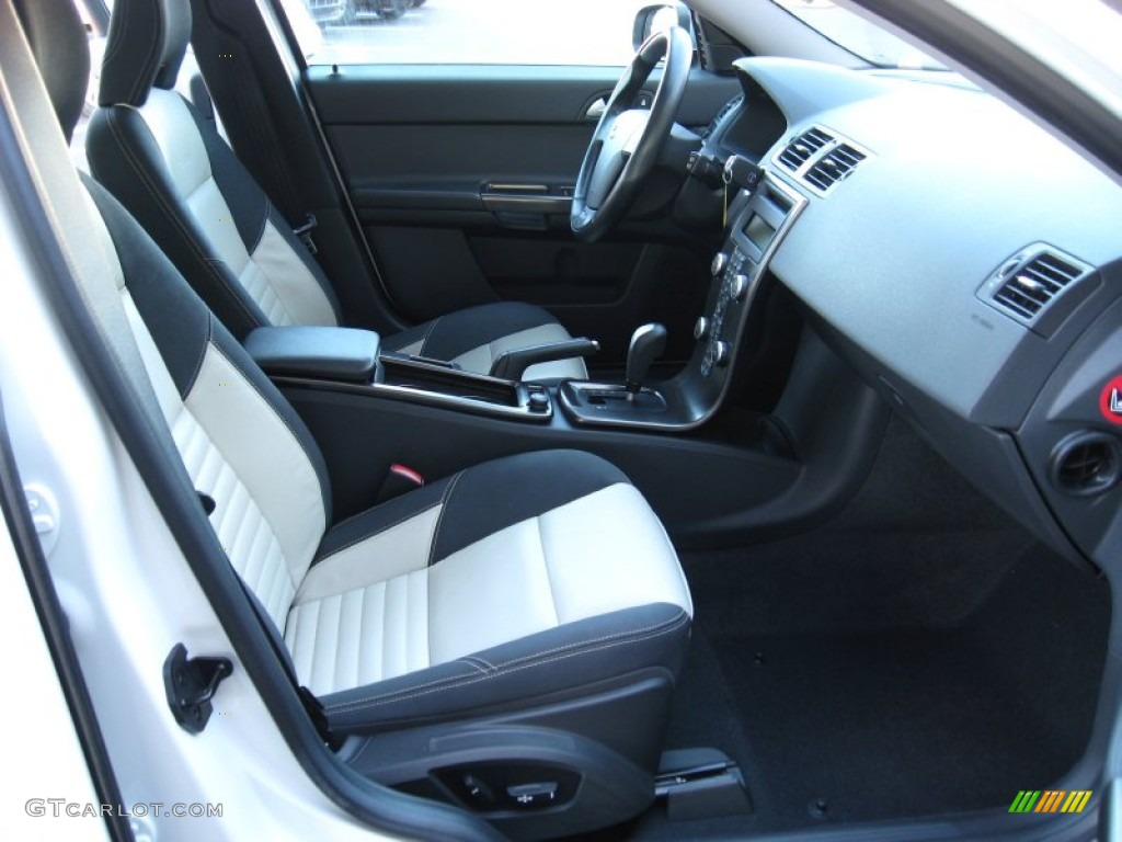 R-Design Off Black/Cream Interior 2011 Volvo V50 T5 R-Design Photo #57339400