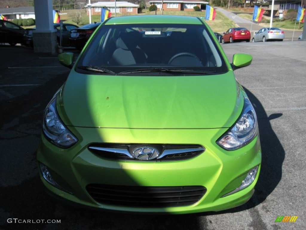 2012 Accent SE 5 Door - Electrolyte Green / Black photo #3