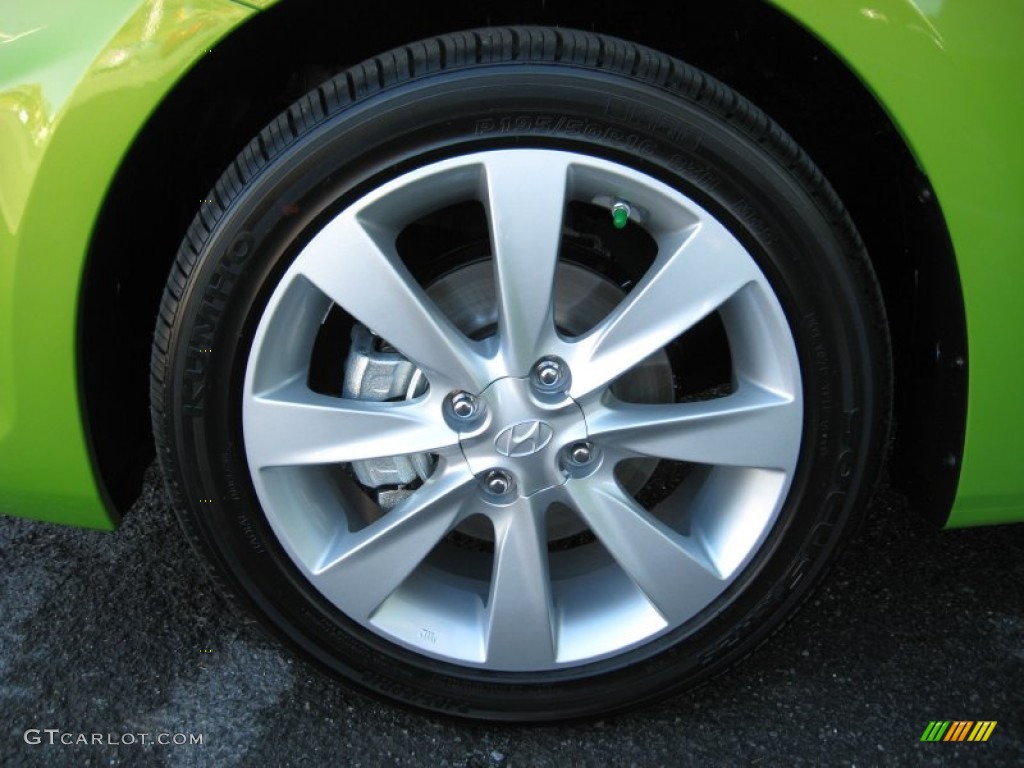 2012 Accent SE 5 Door - Electrolyte Green / Black photo #10