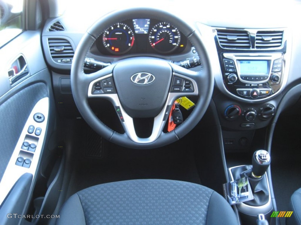 2012 Hyundai Accent SE 5 Door Black Dashboard Photo #57341199