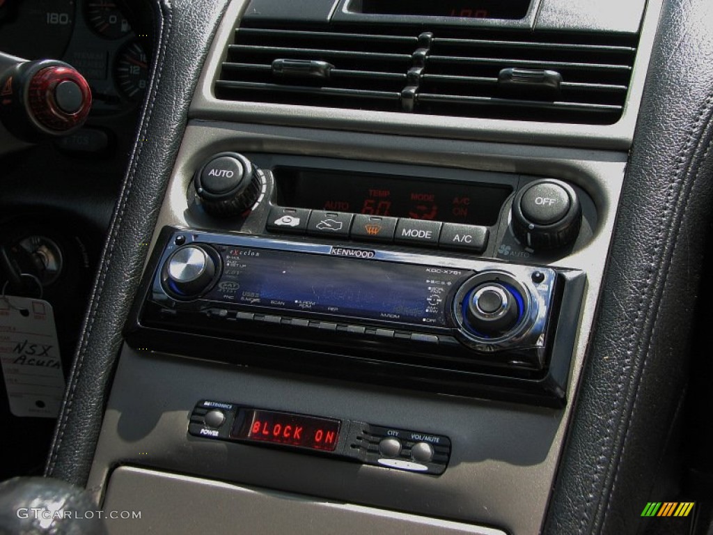 1991 Acura NSX Standard NSX Model Controls Photo #57342883