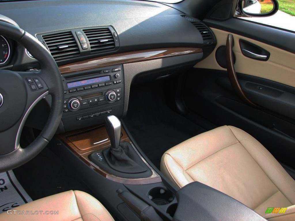 2009 BMW 1 Series 128i Convertible Savanna Beige/Black Boston Leather Dashboard Photo #57344014
