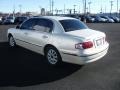 2005 Pearl White Kia Amanti   photo #5