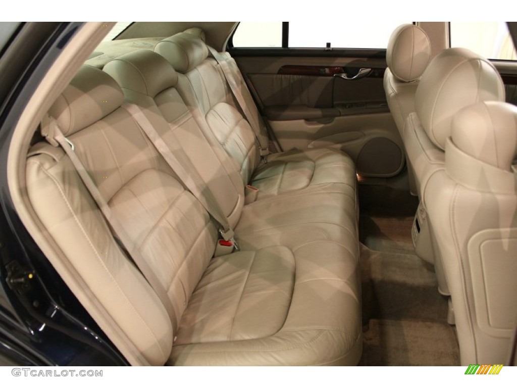 Neutral Shale Beige Interior 2003 Cadillac DeVille DHS Photo #57345412