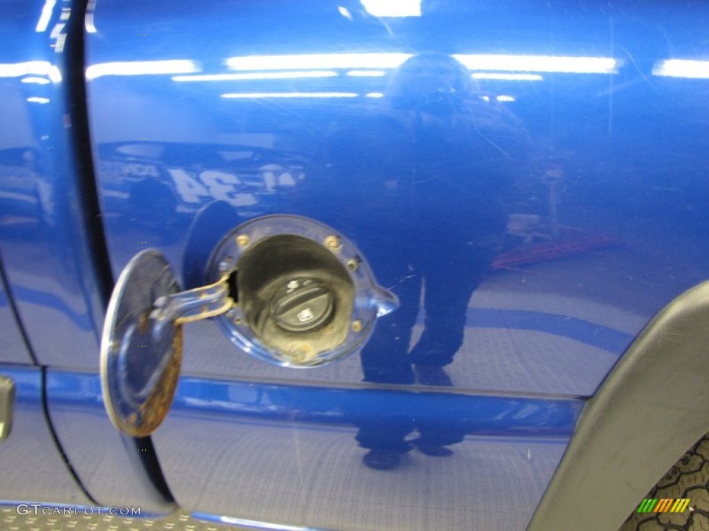 2003 Silverado 2500HD LS Extended Cab 4x4 - Arrival Blue Metallic / Dark Charcoal photo #24