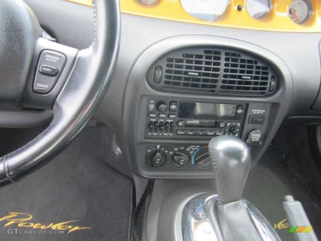 2002 Chrysler Prowler Roadster Controls Photos