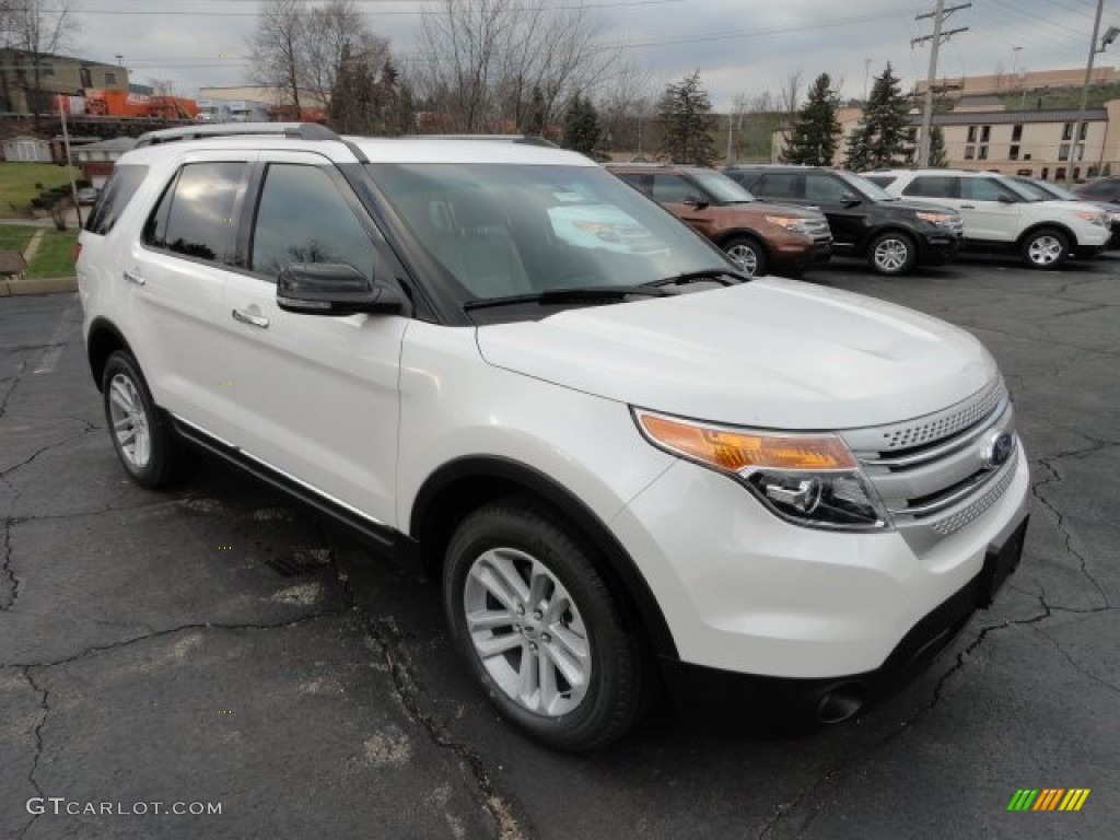 2012 Explorer XLT 4WD - White Platinum Tri-Coat / Medium Light Stone photo #1