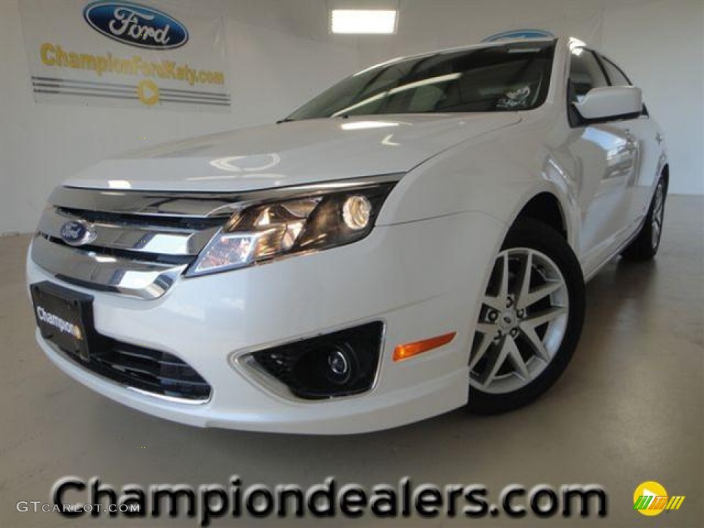 White Platinum Tri-Coat Ford Fusion