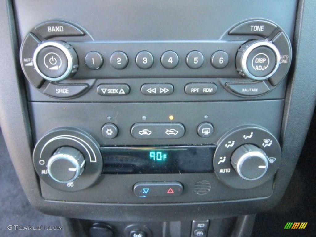 2007 Chevrolet Malibu Maxx SS Wagon Controls Photo #57368057