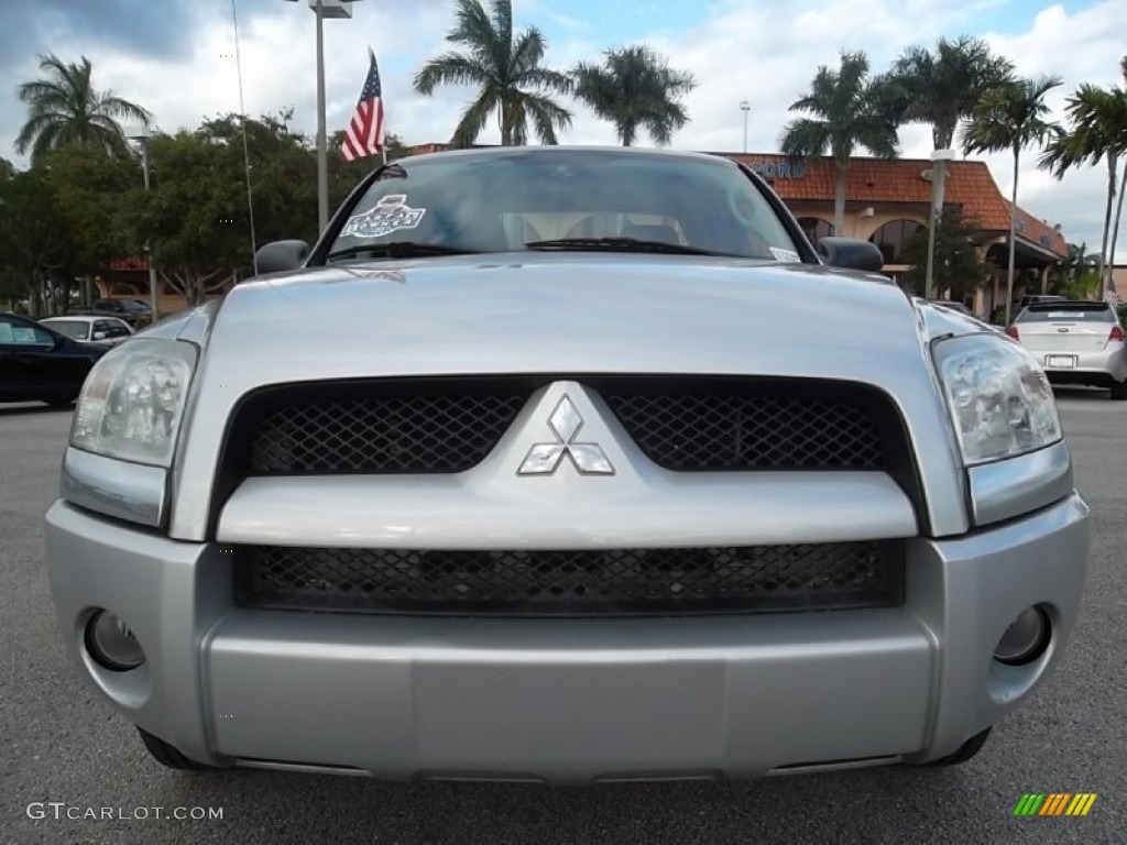 Alloy Silver 2007 Mitsubishi Raider LS Extended Cab Exterior Photo #57368810