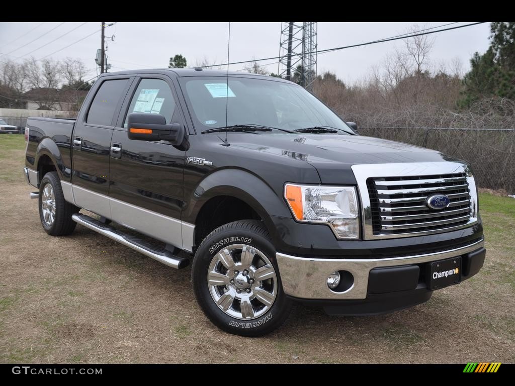 2011 F150 XLT SuperCrew - Tuxedo Black Metallic / Steel Gray photo #1