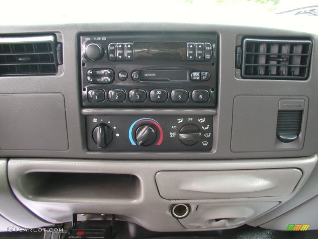 2000 F350 Super Duty XL Crew Cab Dually - Oxford White / Medium Graphite photo #17