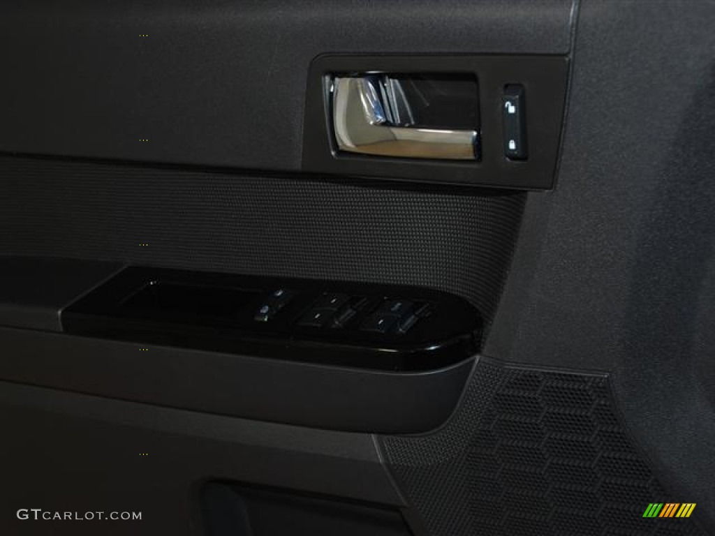 2011 Escape Limited V6 - Tuxedo Black Metallic / Charcoal Black photo #17