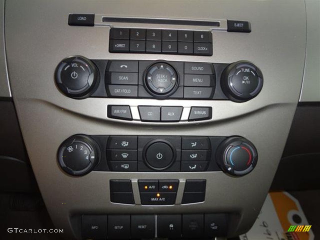 2010 Focus SES Sedan - Sterling Grey Metallic / Medium Stone photo #15