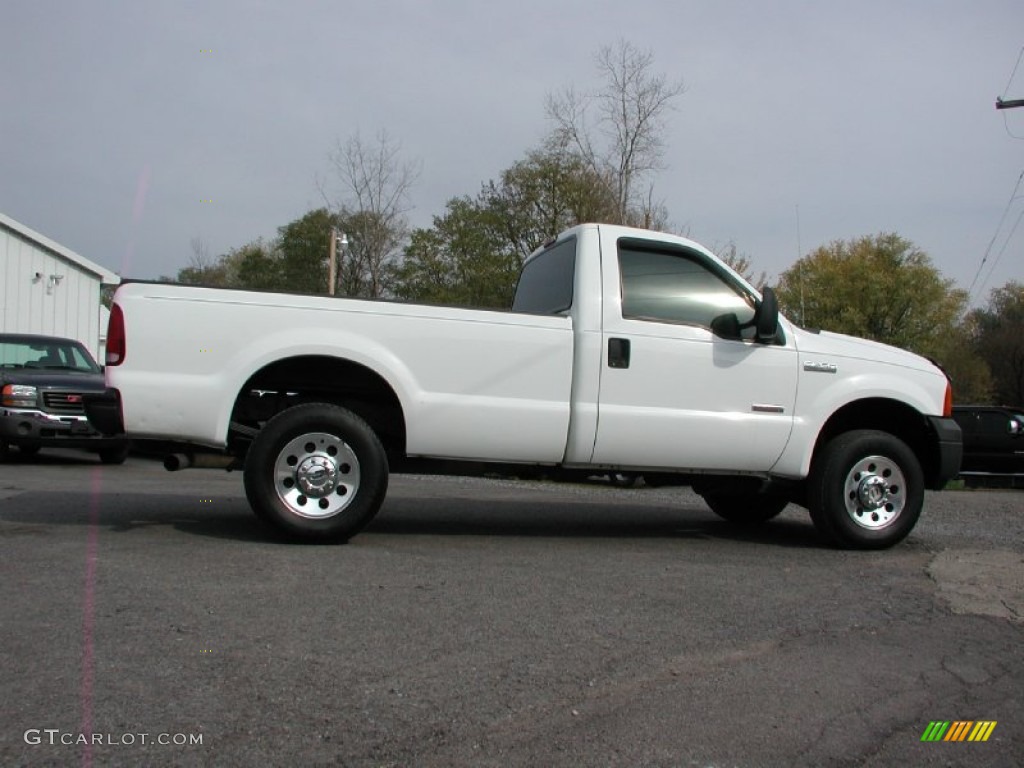 Oxford White 2005 Ford F250 Super Duty XL Regular Cab 4x4 Exterior Photo #57375936