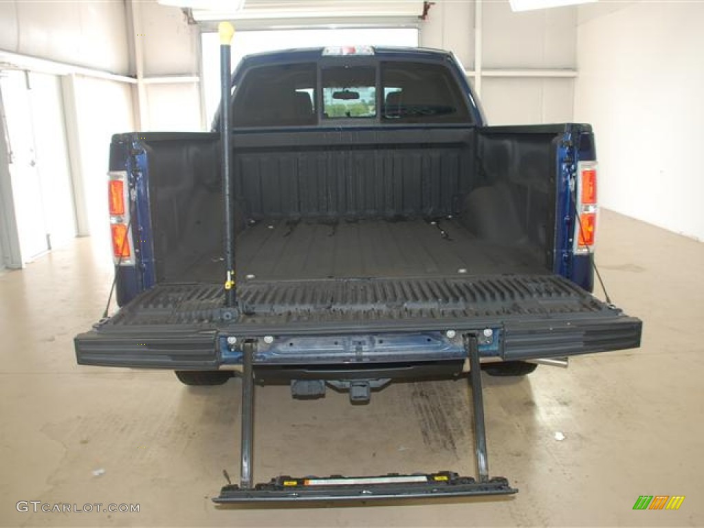 2010 F150 Lariat SuperCrew - Dark Blue Pearl Metallic / Tan photo #9