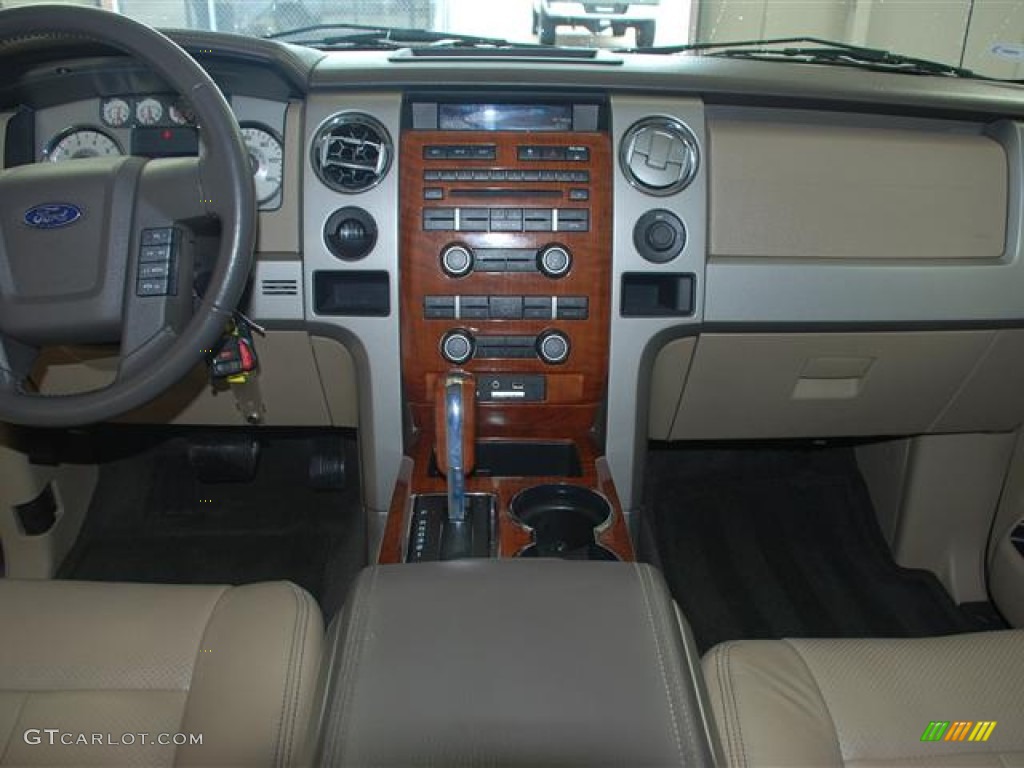 2010 F150 Lariat SuperCrew - Dark Blue Pearl Metallic / Tan photo #12