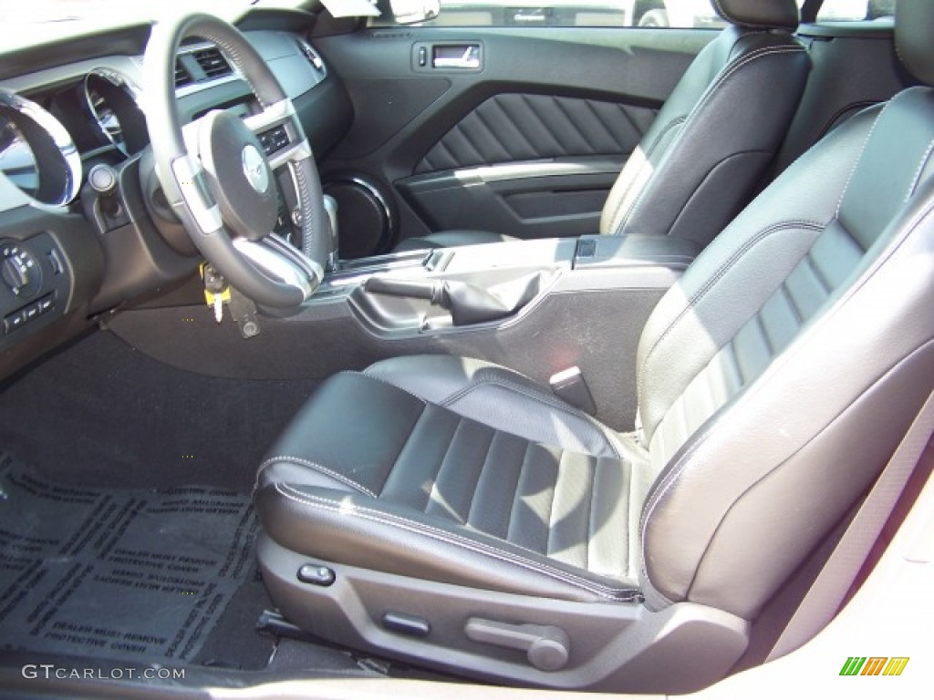 Charcoal Black Interior 2010 Ford Mustang GT Premium Convertible Photo #57379427