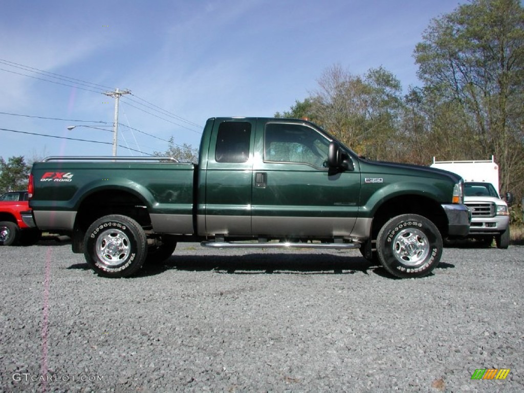 2003 F350 Super Duty Lariat SuperCab 4x4 - Dark Highland Green Metallic / Medium Parchment photo #12