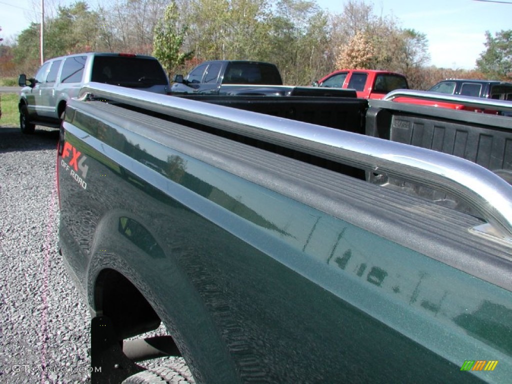 2003 F350 Super Duty Lariat SuperCab 4x4 - Dark Highland Green Metallic / Medium Parchment photo #17
