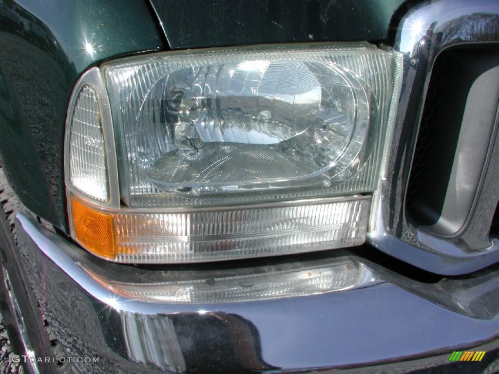 2003 F350 Super Duty Lariat SuperCab 4x4 - Dark Highland Green Metallic / Medium Parchment photo #36