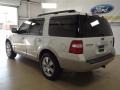 White Suede - Expedition King Ranch Photo No. 6