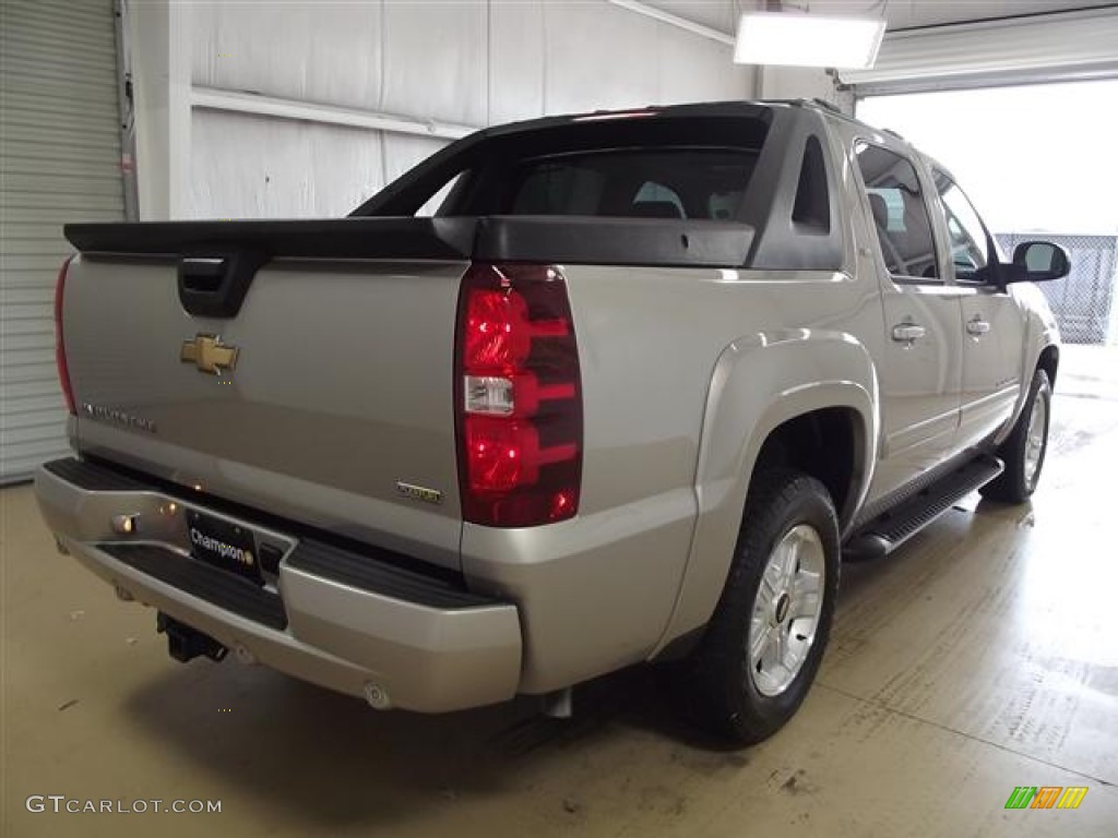 2008 Avalanche Z71 4x4 - Silver Birch Metallic / Ebony photo #4