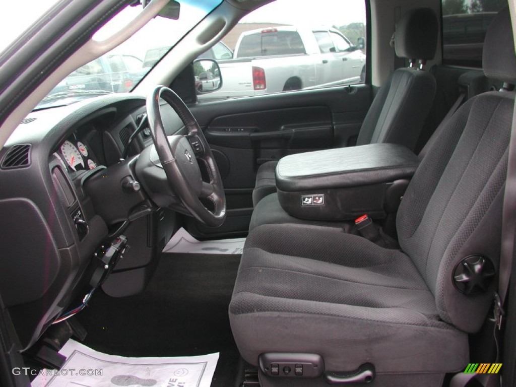 2005 Ram 1500 ST Regular Cab - Black / Dark Slate Gray photo #31