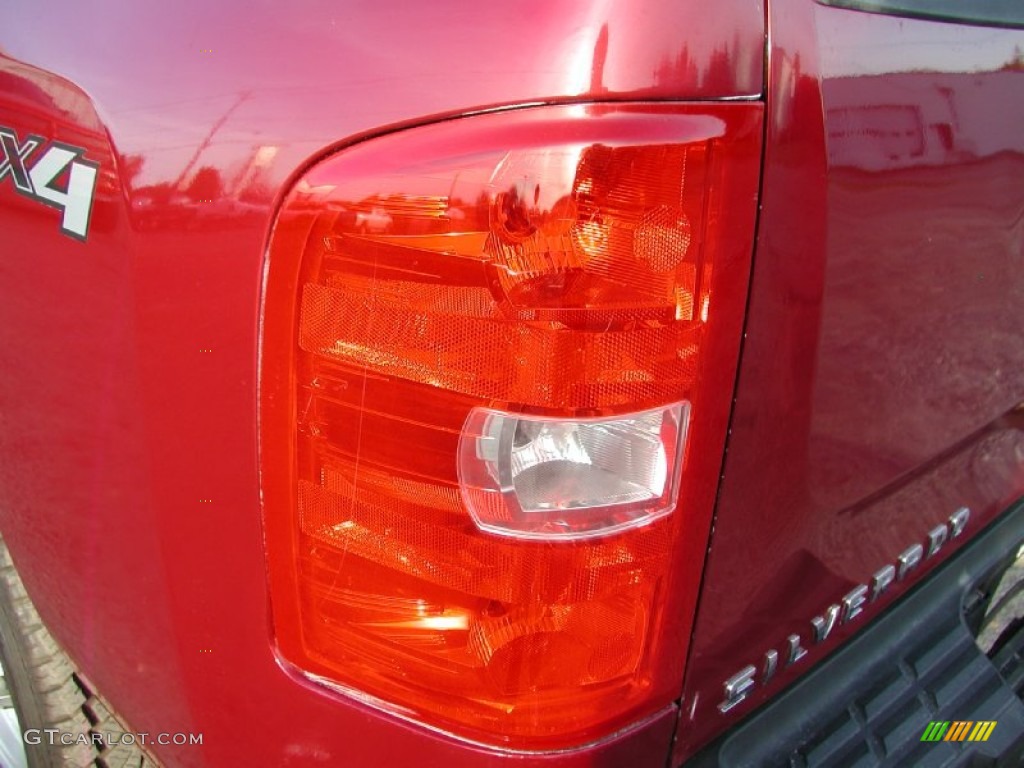 2007 Silverado 3500HD LT Crew Cab 4x4 - Sport Red Metallic / Ebony photo #23
