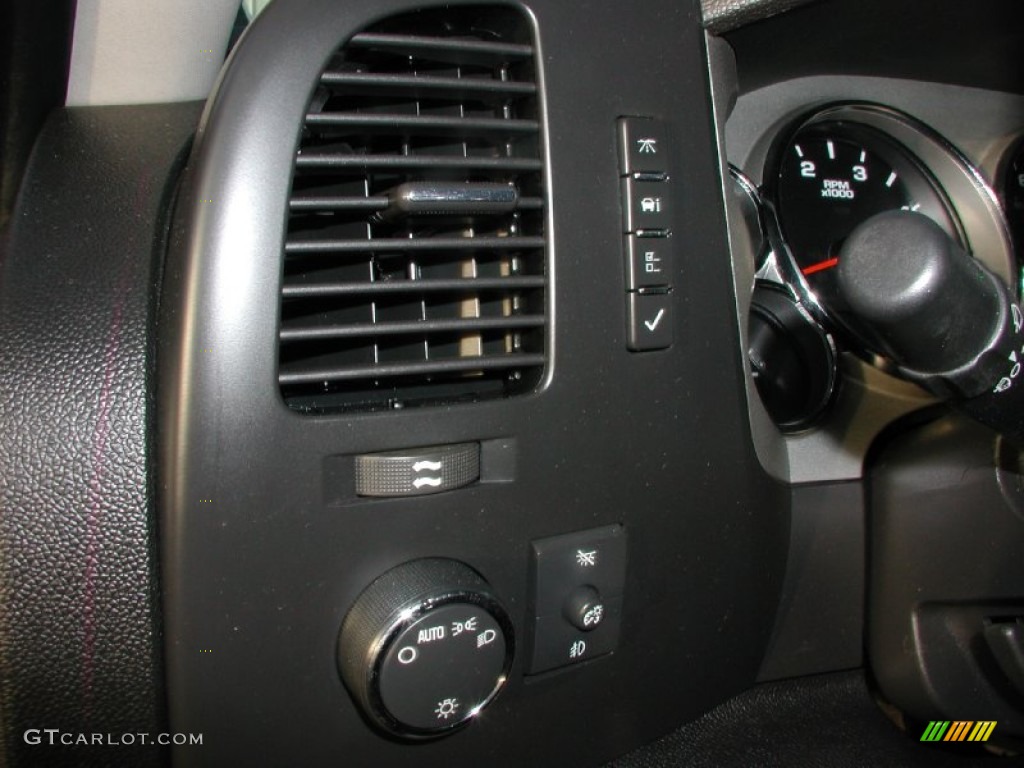 2007 Silverado 3500HD LT Crew Cab 4x4 - Sport Red Metallic / Ebony photo #42